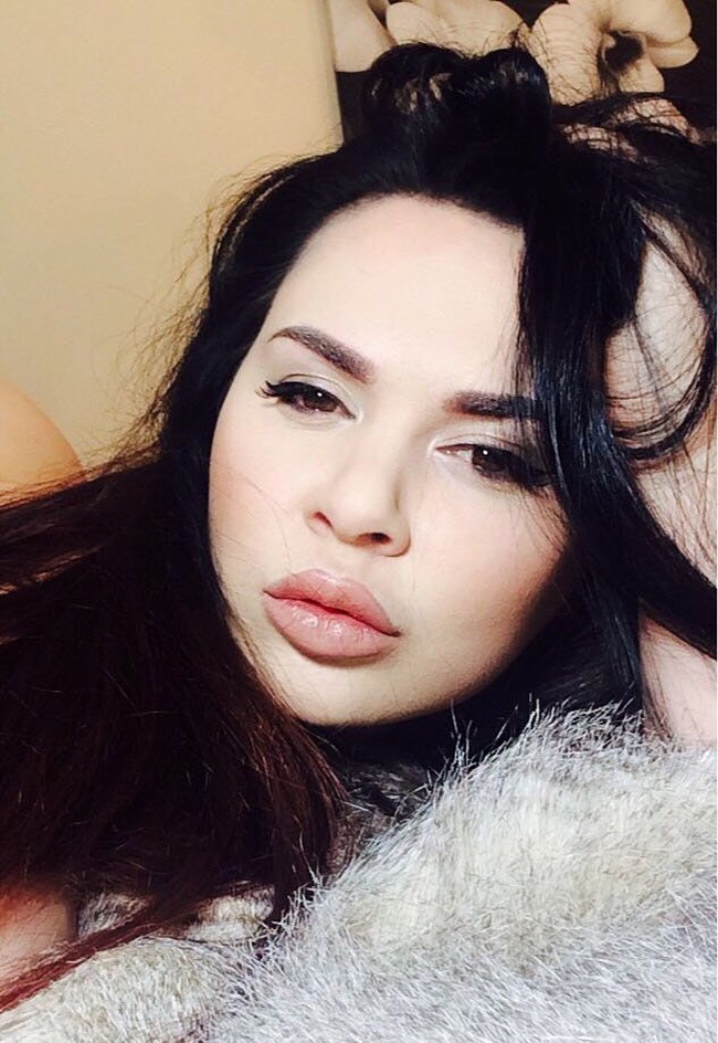 Pada kehidupan sehari-harinya, Lexy mulai mencintai tubuhnya dan berpikir positif saat ia mulai menjadi model. Dia juga berharap bahwa membagikan kisahnya akan mendorong orang lain untuk menjadi lebih inklusif. Foto: Instagram @lexylu_pinup