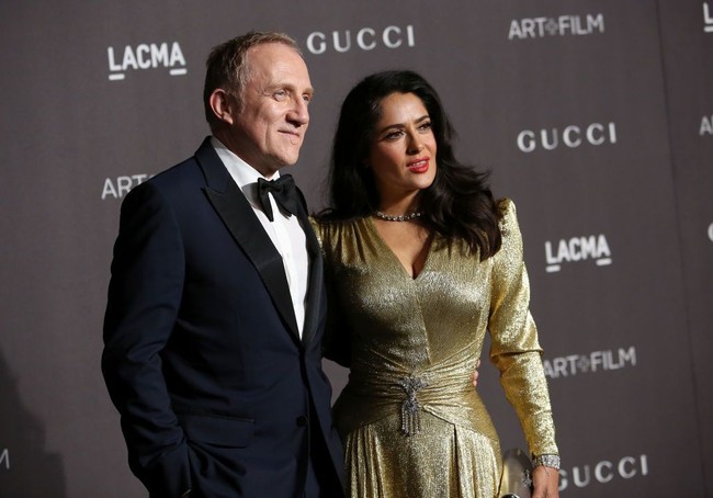 Francois-Henri Pinault, suami Salma Hayek tengah jadi perbincangan karena disebut akan menyumbangkan uang sebesar 100 juta Euro atau sekitar Rp 1,9 triliun untuk pembangunan kembali Gereja Katedral Notre Dame, Paris, yang hangus terbakar pada Senin (15/4/2019). Foto: Getty Images