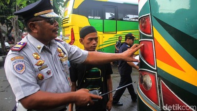 Dishub DKI Cek Kelaikan Kendaraan Pra Angkutan Lebaran