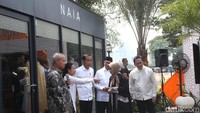 Jokowi juga berbicara mengenai jumlah wisatawan Muslim. Menurutnya, ada segmen pasar yang bisa dimanfaatkan Indonesia.