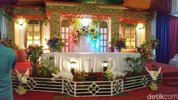 Tips Memikat Warga Agar Tak Golput, TPS Disulap bak Pelaminan