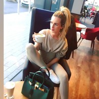 Setelah bebas, sosoknya masih saja diingat karena kasusnya yang menggemparkan.  Salah satu rumah produksi di Inggris telah setuju akan membuatkan serial reality show untuk si gadis narkoba yang fenomenal tersebut.  Foto: Instagram @michaella_mccollum