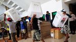 Melihat Proses Pendistribusian Logistik Pemilu di Timur Indonesia