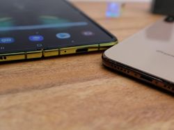 Siap Dijual, Begini Aksi Galaxy Fold dalam Genggaman