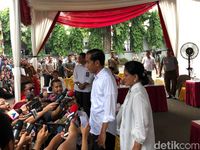 Iriana Jokowi Tampil Elegan dengan Blus Kebaya Saat Nyoblos Pemilu