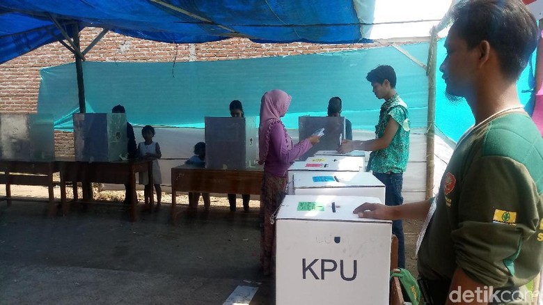Bawaslu Cirebon Selidiki Surat Suara Hilang di TPS Kalijaga Bawaslu Cirebon Selidiki Surat Suara Hilang di TPS Kalijaga