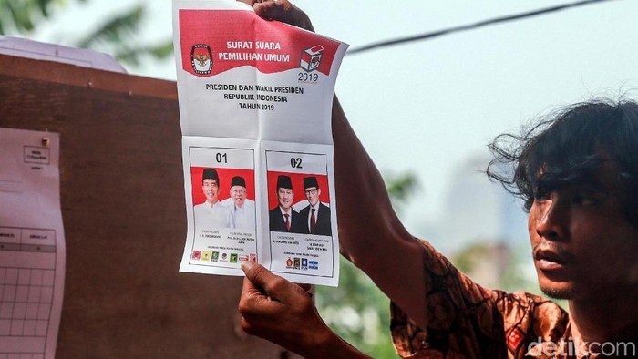 Petugas KPPS yang sakit bisa menggunakan layanan jaminan sosial, BPJS. Foto: Ilustrasi/Ari Saputra Petugas KPPS yang sakit bisa menggunakan layanan jaminan sosial, BPJS. Foto: Ilustrasi/Ari Saputra