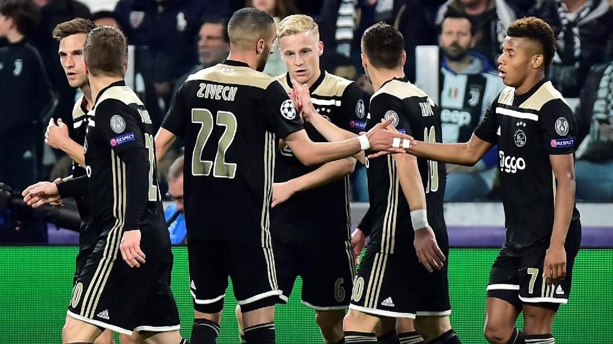 Pemain Ajax Amsterdam di Liga Champions. (Foto: Reuters)