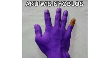 Edisi tangan kecelup di tinta. Foto: internet