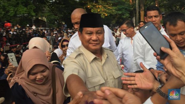 Saat Kubu Prabowo Ragukan Keunggulan Jokowi di Quick Count