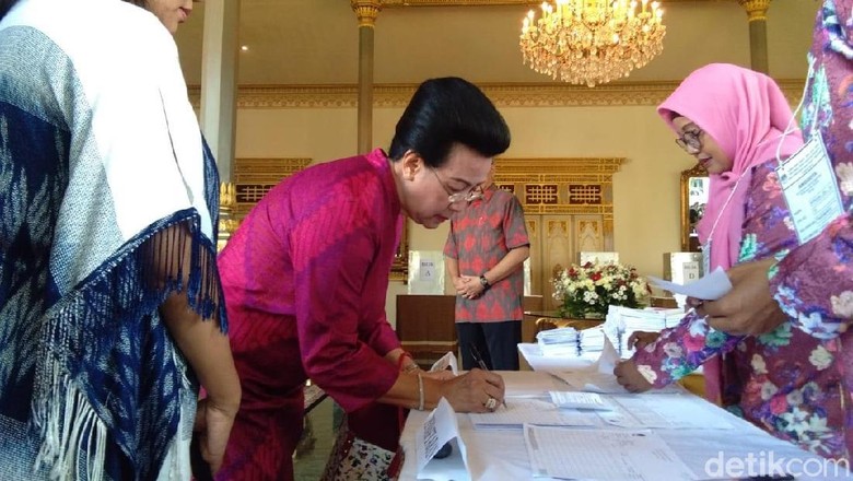GKR Hemas Masih Raih Suara Terbanyak DPD di DIY GKR Hemas Masih Raih Suara Terbanyak DPD di DIY