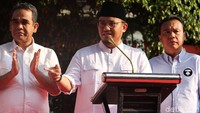 Hasil exit pol menyatakan bahwa Prabowo-Sandi unggul nilainya 55%.