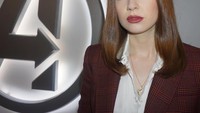 Inilah penampilan Karen saat sedang konferensi pers Avengers: Endgame. Di Indonesia, film buatan Marvel Studios ini direncanakan tayang 24 April 2019. Foto: Instagram karengillanofficial