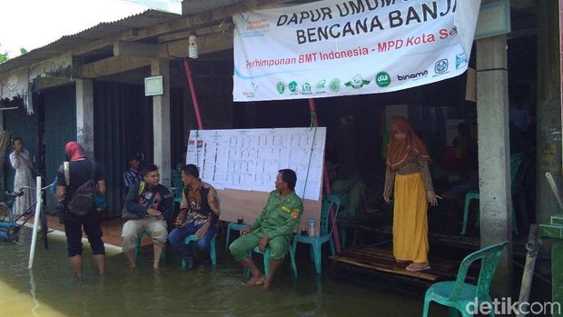 Salah satu TPS yang tergenang banjir di Demak. 