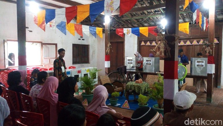 Unik! TPS di Kabupaten Semarang Ini Bernuansa Jawa Klasik Unik! TPS di Kabupaten Semarang Ini Bernuansa Jawa Klasik