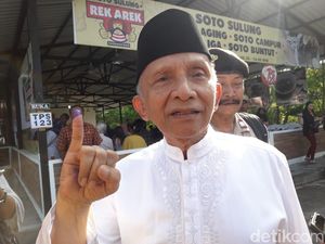 Amien Rais: People Power Paling Enteng Pakai HP