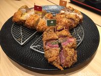 Ada Hot Dog, Tom Yum, dan Ramen Enak Buat Makan Siang di Pacific Place