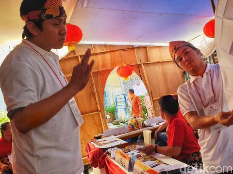 Unik! TPS Warga Sukabumi Serasa di Negeri Tirai Bambu