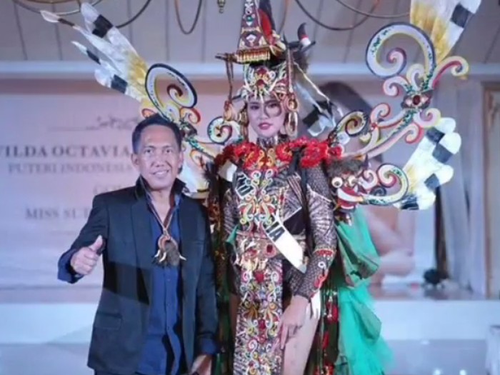 Presiden Jember Fashion Carnival Dynand Fariz meninggal dunia. Foto: Dok. Instagram @situngkirwilda Presiden Jember Fashion Carnival Dynand Fariz meninggal dunia. Foto: Dok. Instagram @situngkirwilda