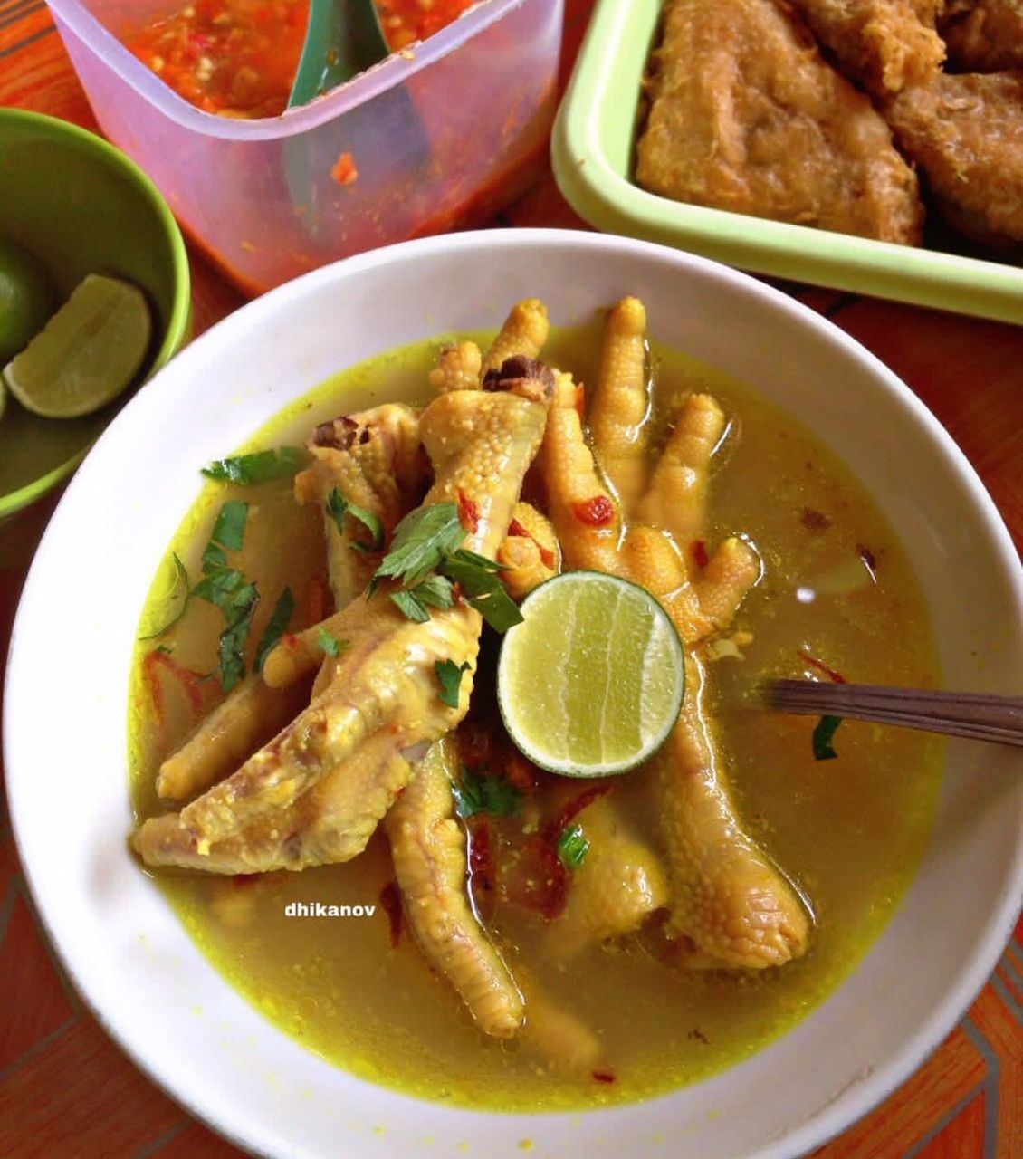 soto ceker buat sarapan