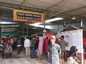 Melihat Semangat Warga Korban Banjir Bandung Tetap Nyoblos ke TPS