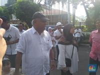 Nyoblos, Menteri Basuki Bawa Anak, Istri, hingga Cucu