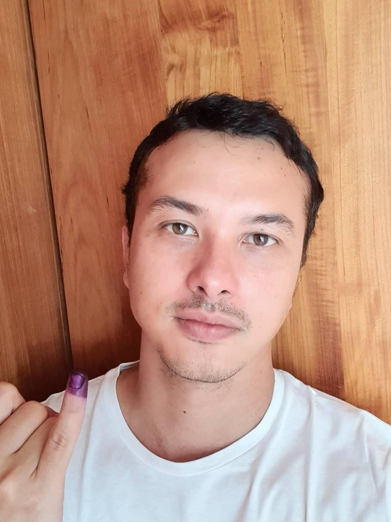 The Power of Nicholas Saputra di Tengah Kehebohan Pilpres The Power of Nicholas Saputra di Tengah Kehebohan Pilpres