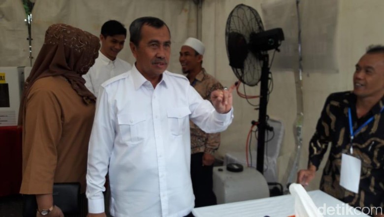 Seruan Bersatu dari Penjuru Negeri Seruan Bersatu dari Penjuru Negeri
