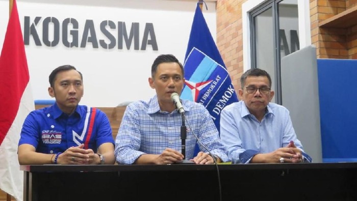 Ibas-AHY-Sekjen PD HInca Pandjaitan
