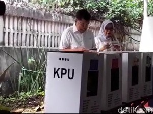 Istri JK Sempat Bingung Saat Memasukkan Surat Suara ke Kotak