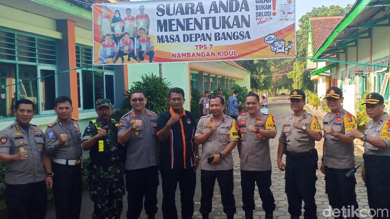 Polisi Sebut Ada Lima Wilayah di Jatim Terindikasi Politik Uang Polisi Sebut Ada Lima Wilayah di Jatim Terindikasi Politik Uang