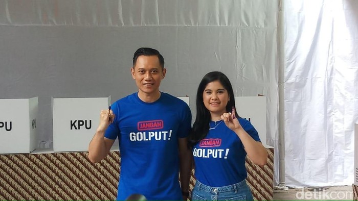 AHY-Annisa Pohan Kompak Berkaus Jangan Golput Saat Nyoblos