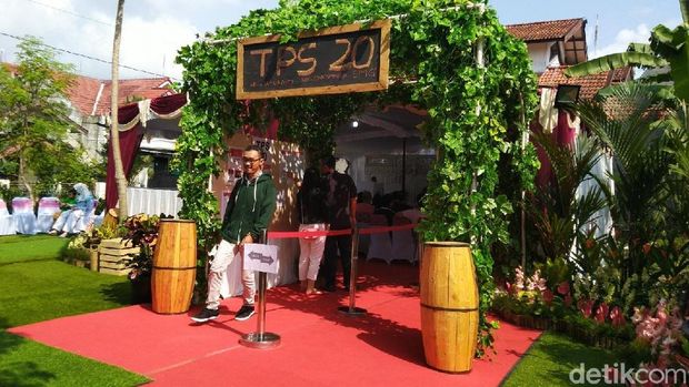 TPS 20 di Kota Semarang dihiasi mirip pesta pernikahan