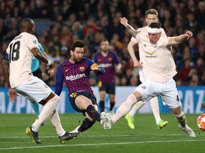 Lionel Messi Gemar Jebol Gawang Klub Inggris, Berapa Gol ke Liverpool?
