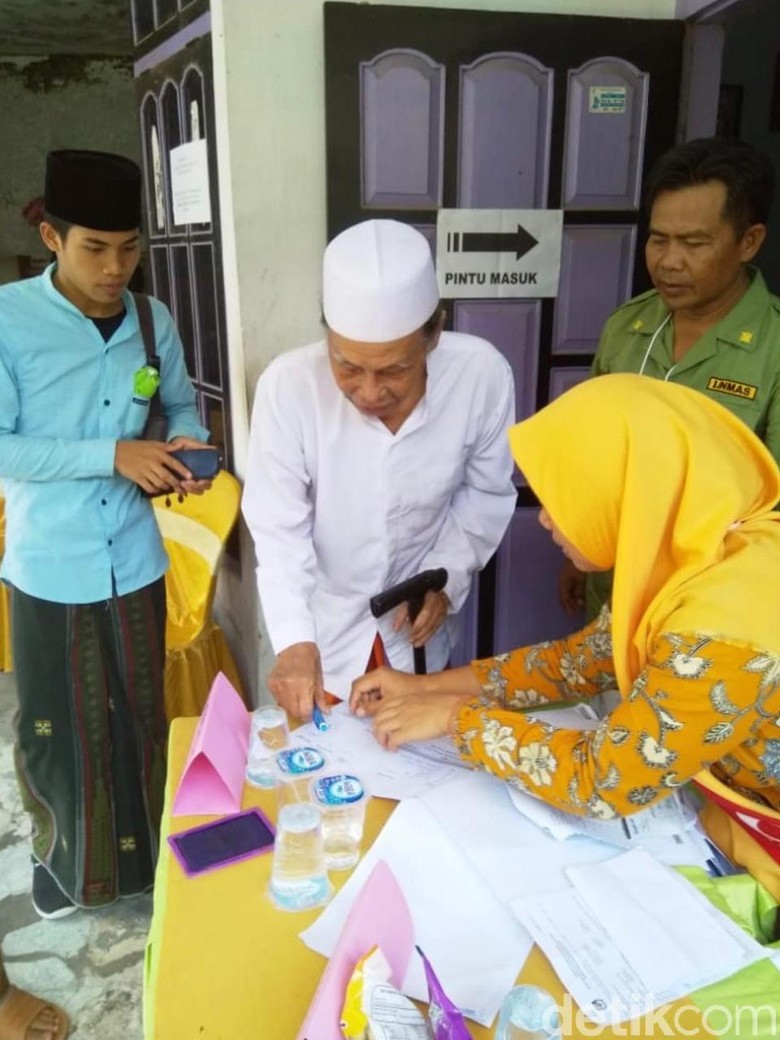 Jokowi-Maruf Ungul di Tiga TPS Sekitar Ponpes Ploso Kediri Jokowi-Maruf Ungul di Tiga TPS Sekitar Ponpes Ploso Kediri
