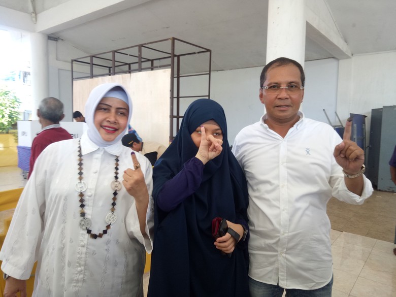 Wali Kota Makassar Minta Warga Lebih Cepat Datang ke TPS Wali Kota Makassar Minta Warga Lebih Cepat Datang ke TPS