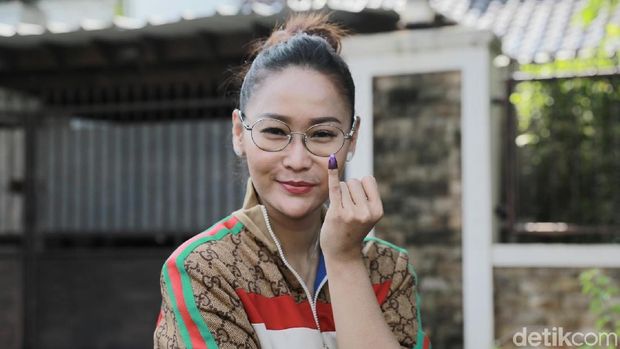 Benarkah Inul Daratista Punya Kembaran atau Hanya Mirip?