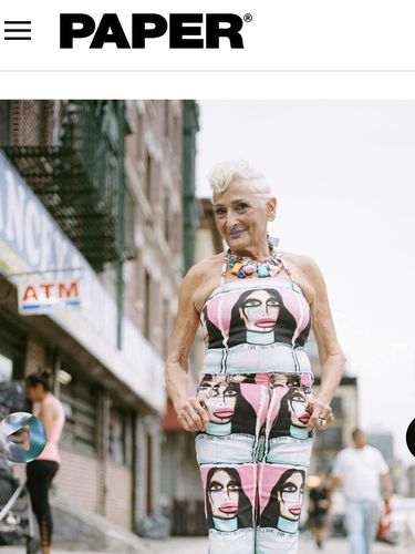 Ini Si Nenek Flamboyan Berusia 82 yang Cari Jodoh Lewat Tinder