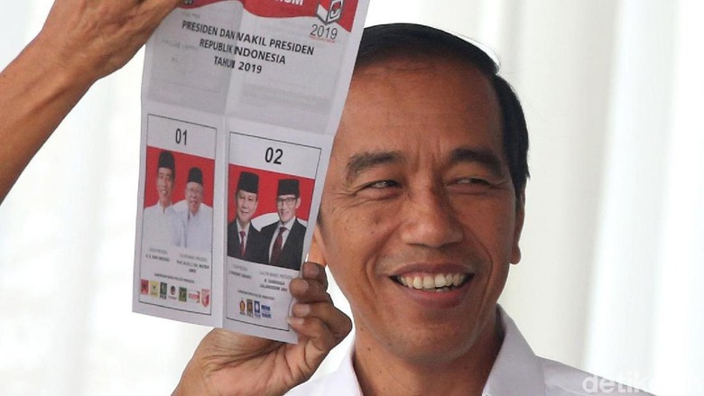 PM Singapura Telepon Jokowi, Ucapkan Selamat Menang Versi Quick Count PM Singapura Telepon Jokowi, Ucapkan Selamat Menang Versi Quick Count