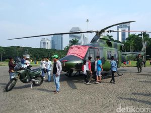 Libur Pemilu 2019 ke Monas, Bisa Foto Depan Helikopter