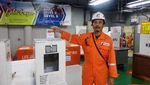 Pekerja Pertamina Nyoblos di TPS Lepas Pantai
