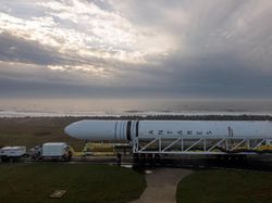 Penampakan Roket Antares Mengangkasa Bawa 40 Tikus