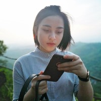 Punya wajah bersih, ternyata Bripda Kiki mengaku tidak pernah melakukan perawatan tertentu. Ia pun hanya ke salon untuk potong rambut sebulan sekali karena tuntutan polwan yang harus berambut pendek. Foto: Instagram @kikiwidyaas