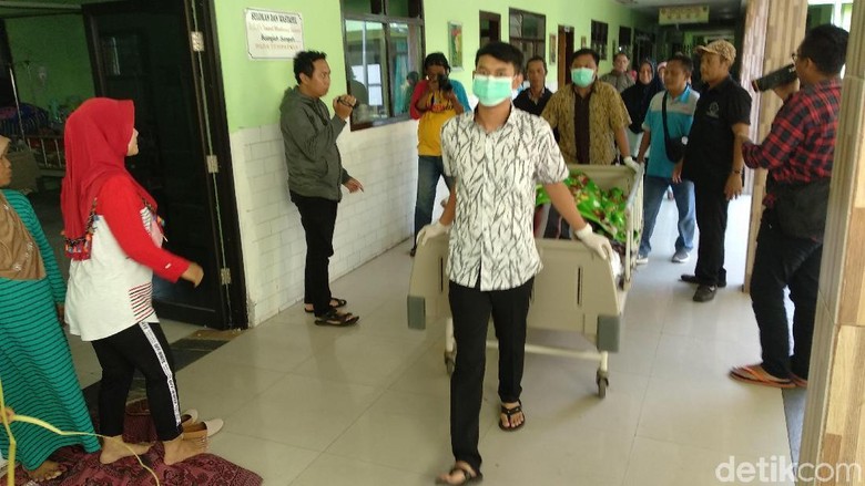 Sempat Pingsan Saat Hitung Suara, Petugas KPPS Ini Meninggal di RS Sempat Pingsan Saat Hitung Suara, Petugas KPPS Ini Meninggal di RS