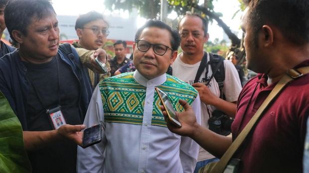Ketua Umum PKB tiba di Resto Pelataran Menteng Jakarta Pusat, Kamis (18/4). (CNBC Indonesia/Andrean Kristianto)