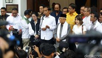 Jokowi turut didampingi para ketum Parpol pendukung 01.
