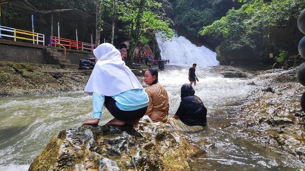 Pengunjung yang namanya mirip kedua pasangan Capres dan Cawapres berhak tiket gratis