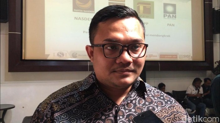Peneliti LSI Denny JA, Rully Akbar
