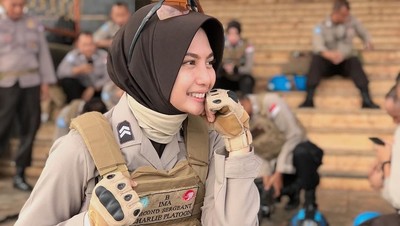 Cantiknya Polwan Berhijab Briptu Imah, Bikin Netizen Auto Ingin Dilindungi