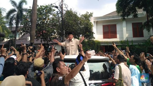 Prabowo Kumpulkan Timsus Purnawirawan TNI, Ada Apa? 